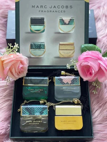 COFFRET MARCJACOBS 25ML X 4 ( 100ML )